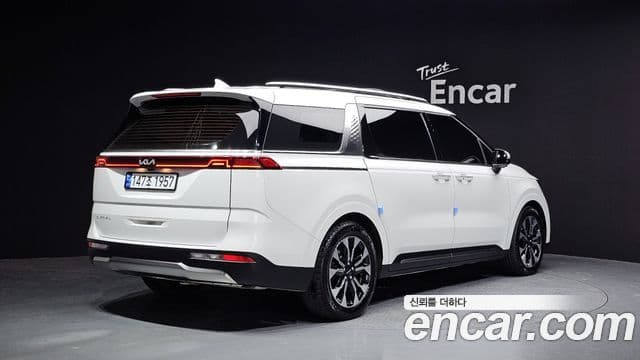 Kia Carnival 2021 — Фото 2/20