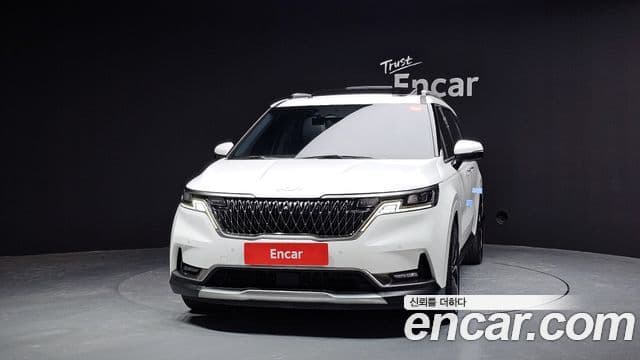 Kia Carnival 2021 — Фото 3/20