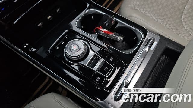 Kia Carnival 2021 — Фото 9/20