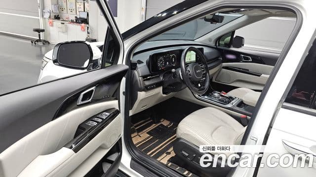 Kia Carnival 2021 — Фото 10/20