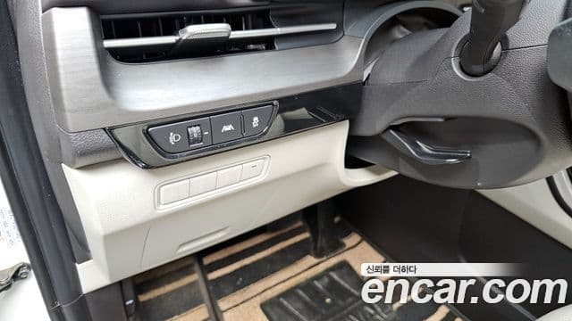 Kia Carnival 2021 — Фото 15/20