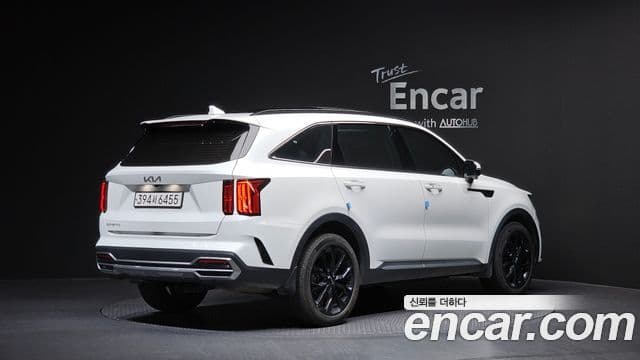 Kia Sorento 2022 — ფოტო 2/20