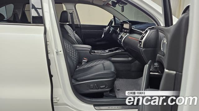 Kia Sorento 2022 — ფოტო 11/20