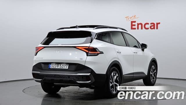 Kia Sportage 2022 — ფოტო 2/20
