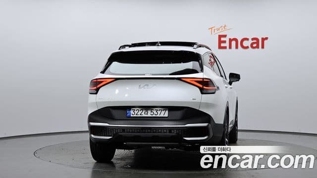 Kia Sportage 2022 — ფოტო 4/20