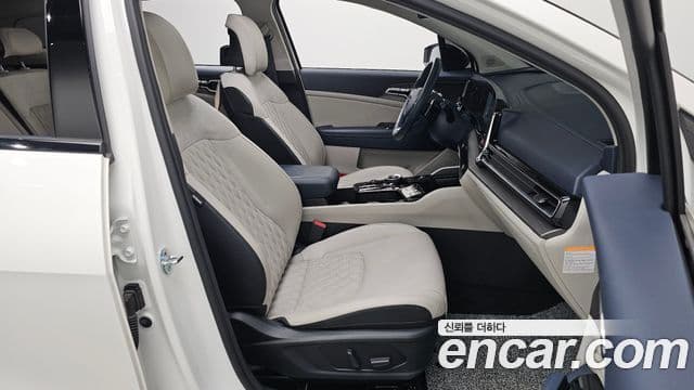 Kia Sportage 2022 — ფოტო 11/20