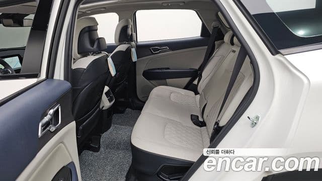 Kia Sportage 2022 — ფოტო 12/20