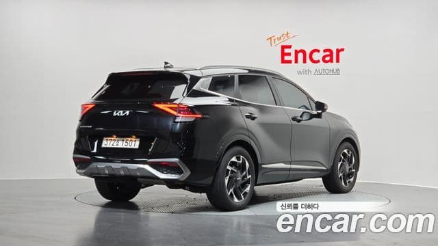 Kia Sportage 2022 — фото 2 из 20