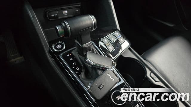 Kia Sportage 2022 — ფოტო 9/20
