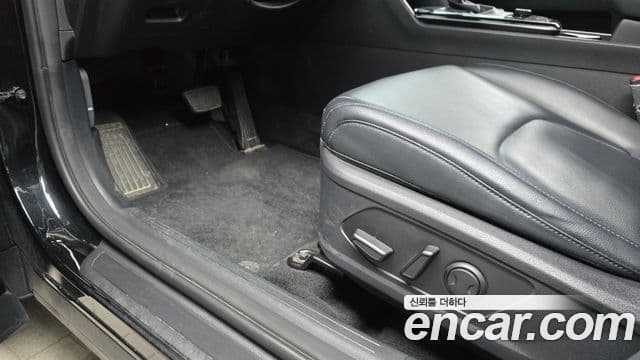 Kia Sportage 2022 — ფოტო 18/20