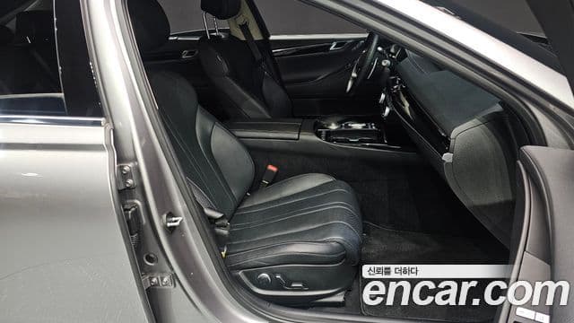 Genesis Electrified G80 2021 — ფოტო 10/20