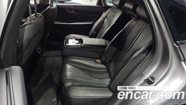 Genesis Electrified G80 2021 — ფოტო 12/20