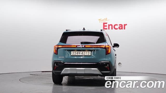 Kia Seltos 2022 — Şəkil 7/20