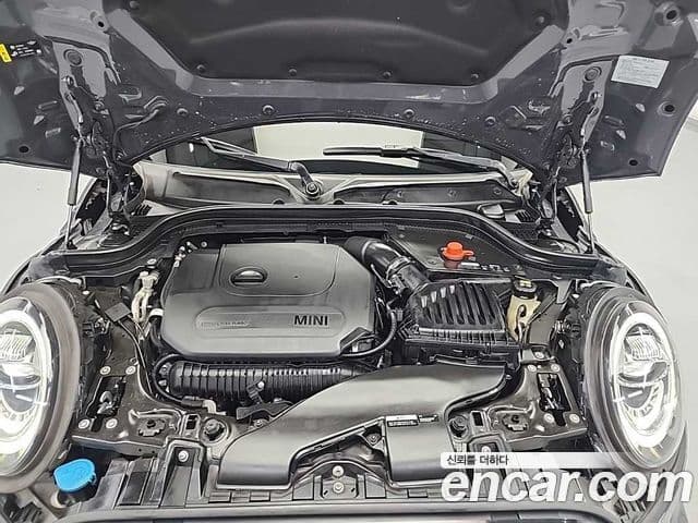 Mini Cooper S 2020 — Photo 10/18
