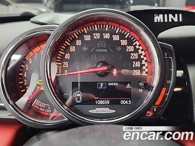 Mini Cooper S 2020 — Photo 2/18