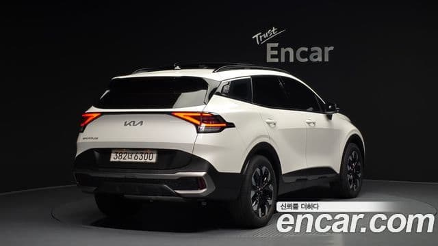 Kia Sportage 2022 — Фото 2/20
