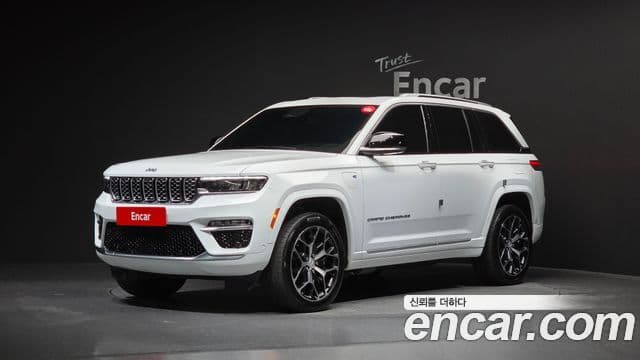 Jeep Grand Cherokee 2023 — ფოტო 1/20