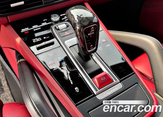 Porsche Cayenne 2020 — ფოტო 10/20