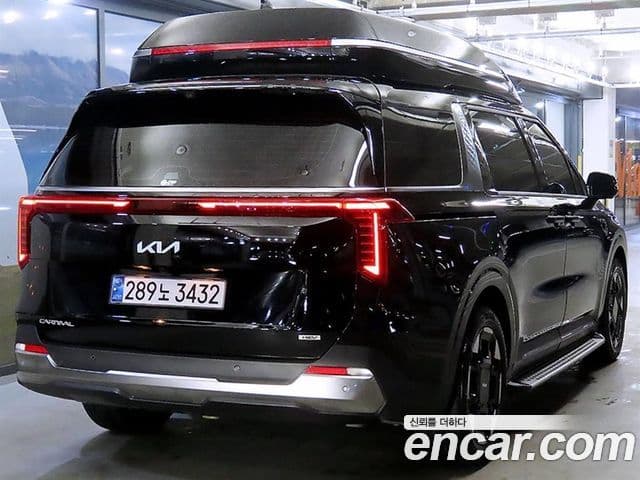 Kia Carnival 2024 — фото 3 из 20