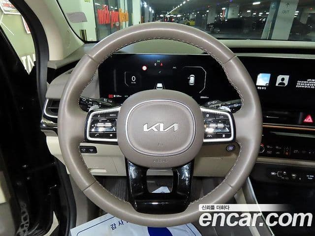 Kia Carnival 2024 — фото 7 из 20
