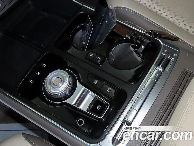 Kia Carnival 2024 — Şəkil 12/20