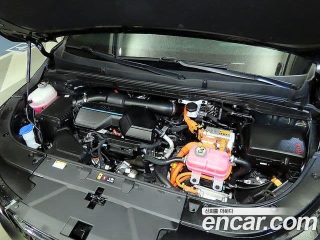 Kia Carnival 2024 — Şəkil 19/20