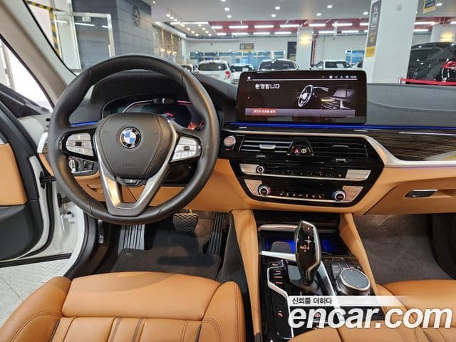 BMW 5 Series 2022 — ფოტო 11/20