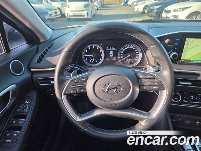 Hyundai Sonata Hybrid 2021 — Şəkil 12/20