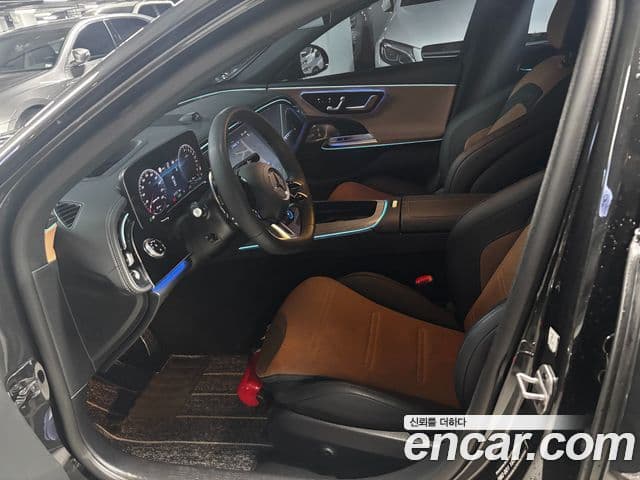 Mercedes-Benz E-Class 2025 — ფოტო 7/13