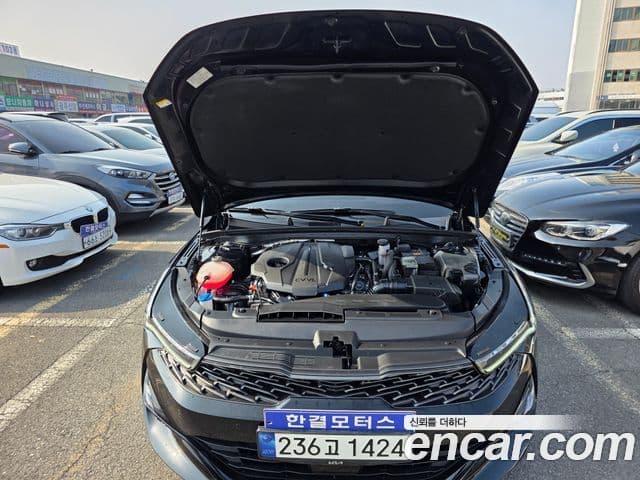 Kia K5 2023 — ფოტო 5/19