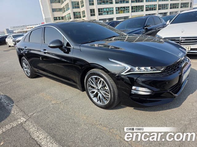 Kia K5 2023 — ფოტო 18/19