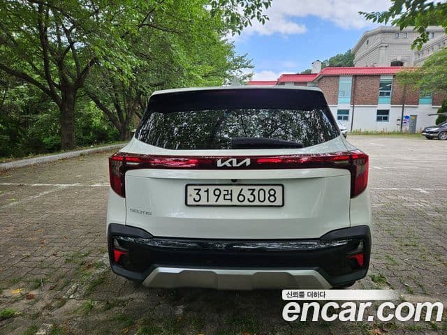 Kia Seltos 2023 — фото 3 из 20