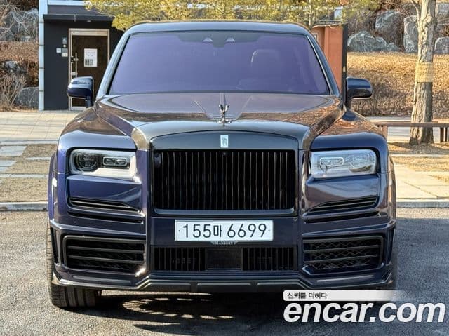 Rolls-Royce Cullinan 2020 — ფოტო 2/20