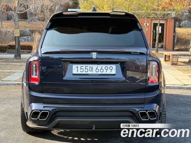 Rolls-Royce Cullinan 2020 — ფოტო 3/20