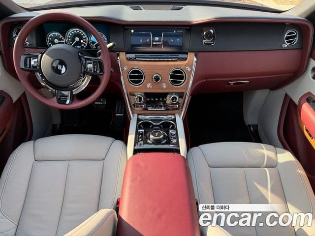Rolls-Royce Cullinan 2020 — ფოტო 6/20