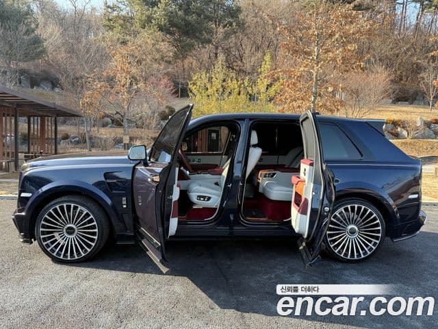 Rolls-Royce Cullinan 2020 — фото 20 из 20