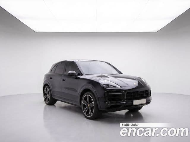 Porsche Cayenne 2020 — ფოტო 3/20