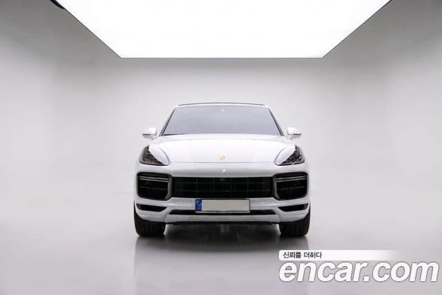 Porsche Cayenne 2021 — фото 4 из 20