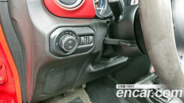 Jeep Wrangler 2020 — ფოტო 1/20