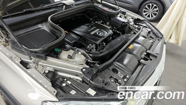 Mercedes-Benz GLE-Class 2021 — ფოტო 6/20