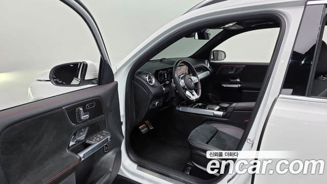 Mercedes-Benz GLB-Class 2023 — Şəkil 9/20