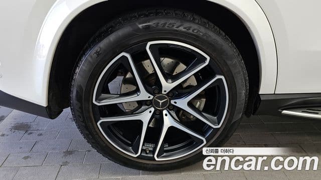 Mercedes-Benz GLE-Class 2022 — ფოტო 5/20