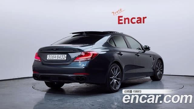 Genesis G70 2020 — ფოტო 2/20