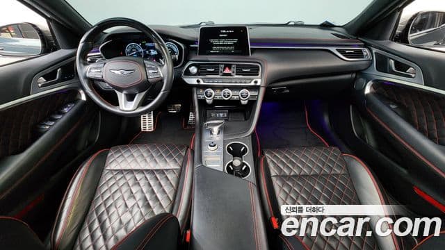 Genesis G70 2020 — ფოტო 7/20