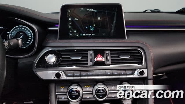 Genesis G70 2020 — ფოტო 14/20