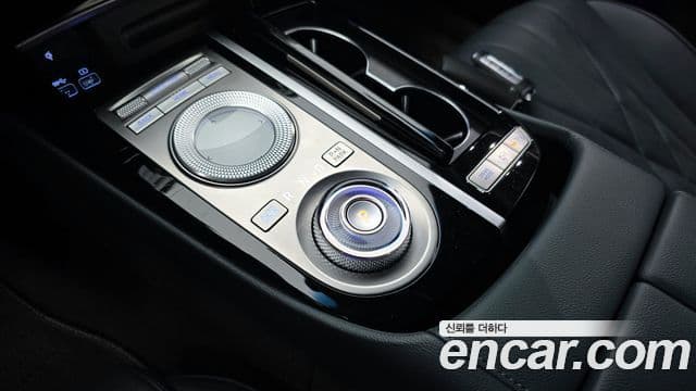 Genesis Electrified G80 2022 — Şəkil 9/20