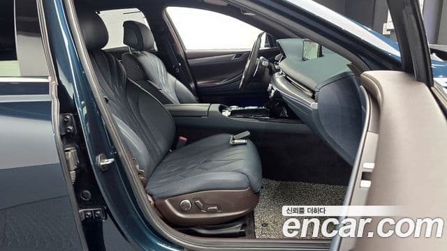 Genesis Electrified G80 2022 — Şəkil 10/20
