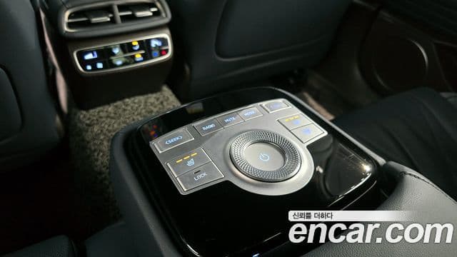 Genesis Electrified G80 2022 — Şəkil 17/20
