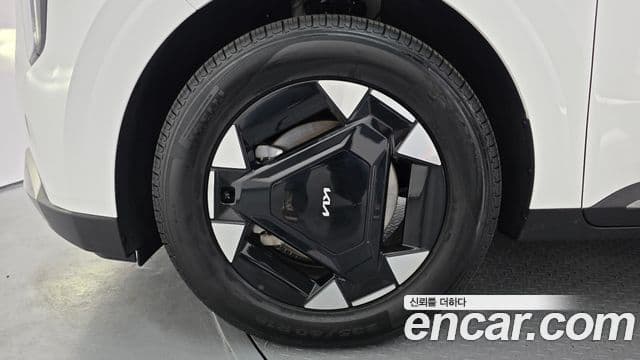 Kia Carnival 2024 — ფოტო 5/20
