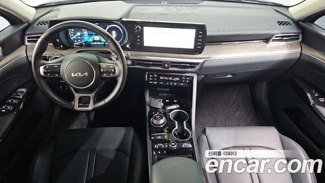 Kia K5 2023 — ფოტო 10/20